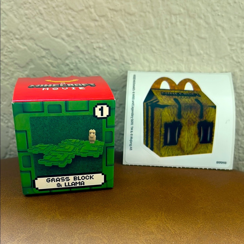 McDonald’s Minecraft #1 Grass Block & Llama toy 2025